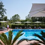 Dei Marmi فندق 4*
