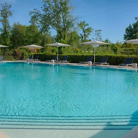 Dei Marmi Hotel