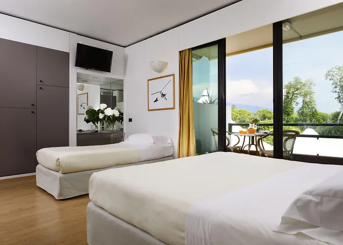 Dei Marmi Hotel 4*