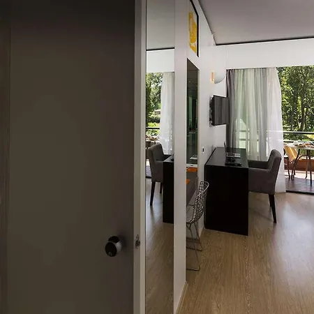 Dei Marmi Hotel
